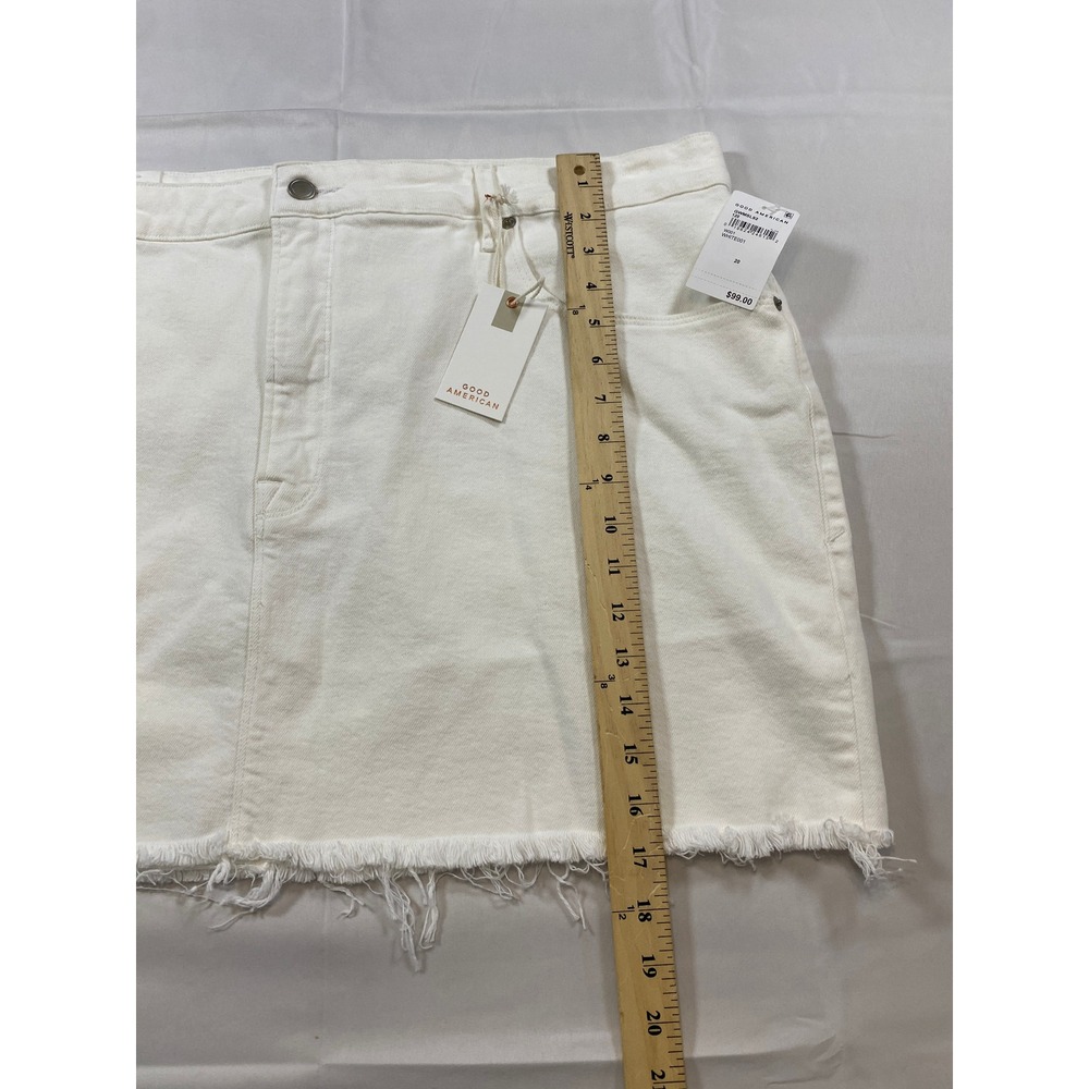 Good American White Denim Mini Skirt Raw Hem GWMSL92 Womens Size 20 NEW - Picture 7 of 11